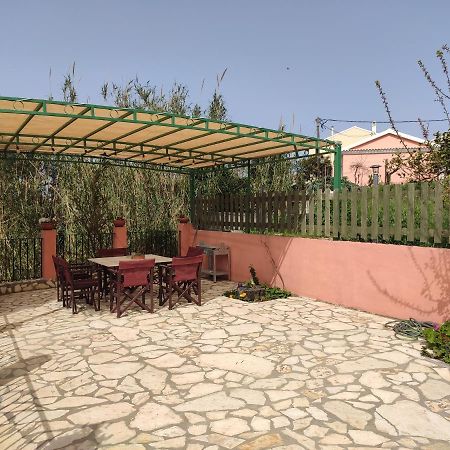 Eleni'S Traditional House In Agrafi Agrafoi Exterior photo